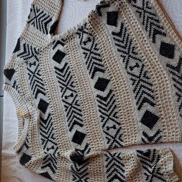 Ruby Rd. Cream, Black, and Gold Metallic Pointelle Knit Sweater - NWT - Picture 7 of 14